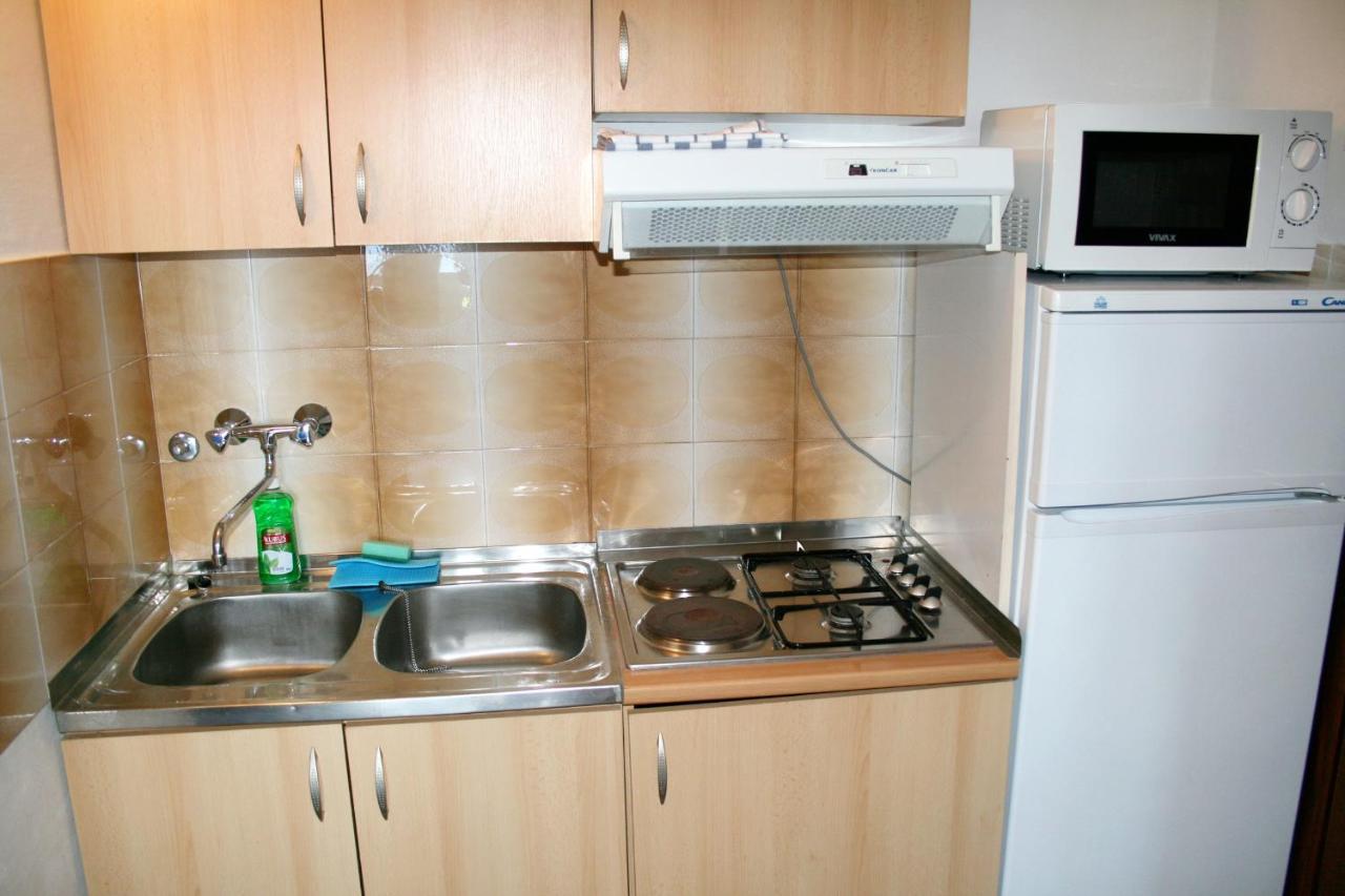Apartments By The Sea Pisak, Omis - 1014 Екстериор снимка