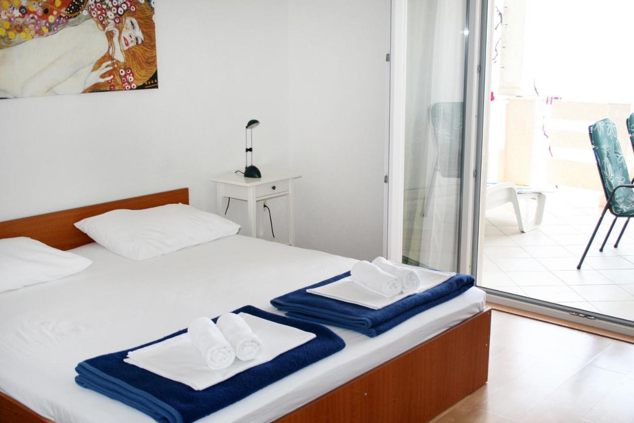 Apartments By The Sea Pisak, Omis - 1014 Екстериор снимка