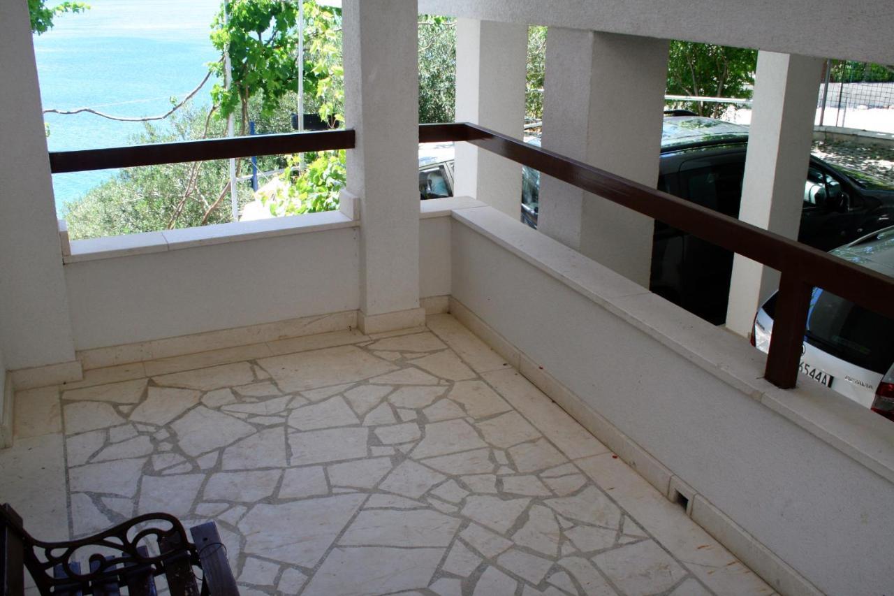 Apartments By The Sea Pisak, Omis - 1014 Екстериор снимка