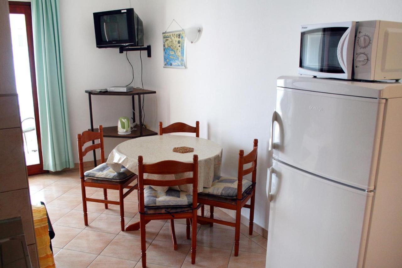 Apartments By The Sea Pisak, Omis - 1014 Екстериор снимка