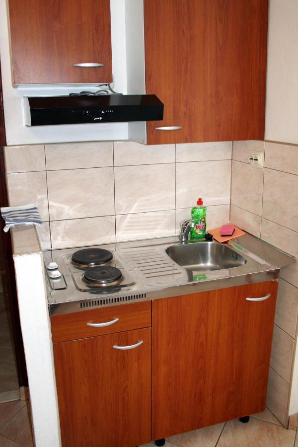 Apartments By The Sea Pisak, Omis - 1014 Екстериор снимка