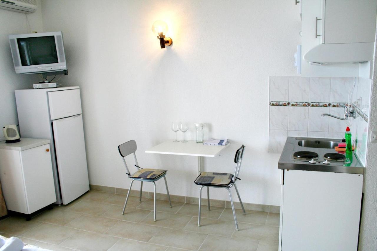 Apartments By The Sea Pisak, Omis - 1014 Екстериор снимка