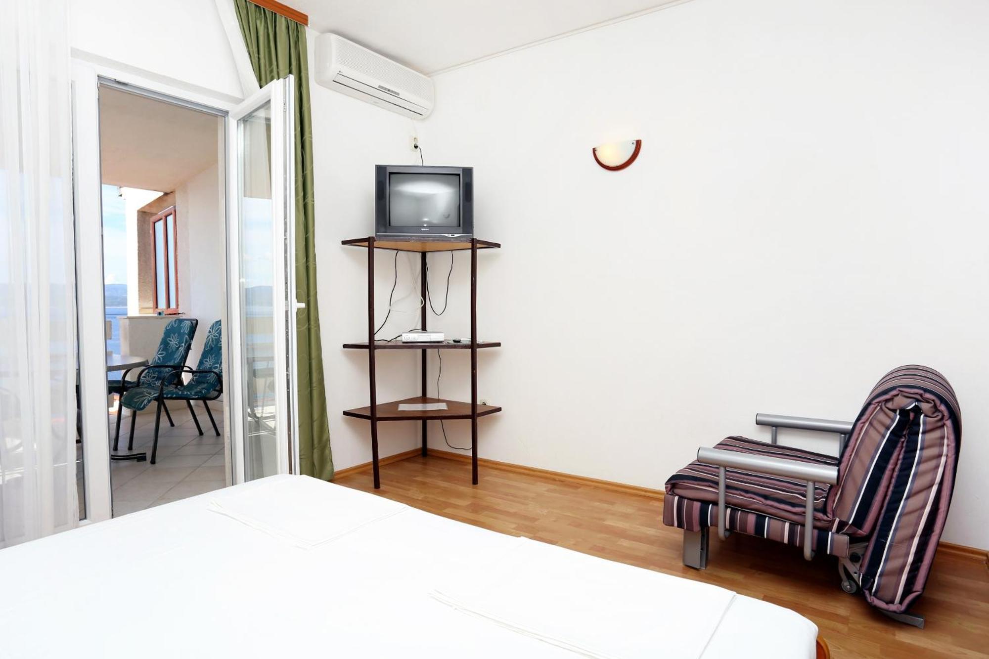 Apartments By The Sea Pisak, Omis - 1014 Стая снимка
