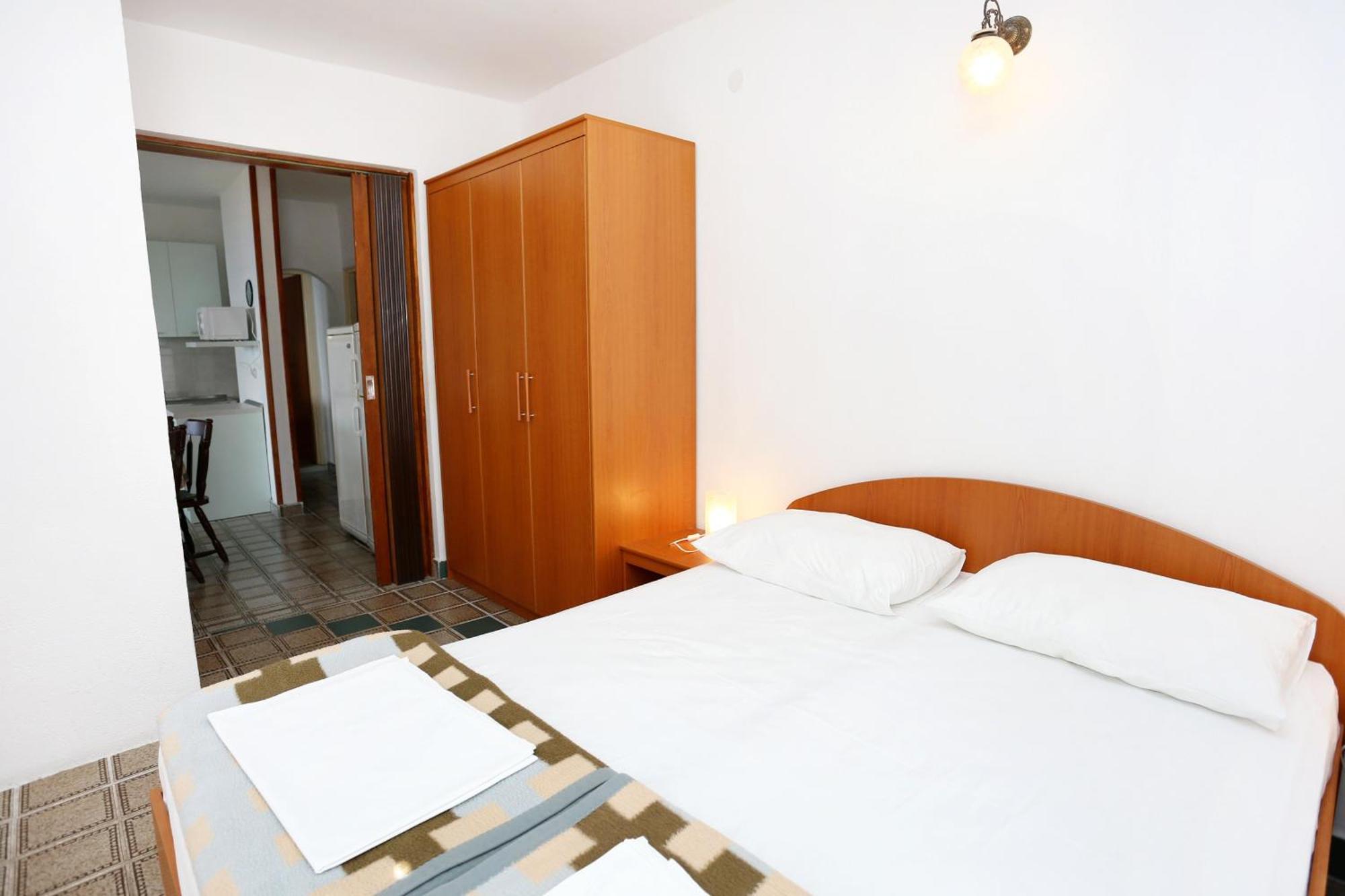 Apartments By The Sea Pisak, Omis - 1014 Стая снимка